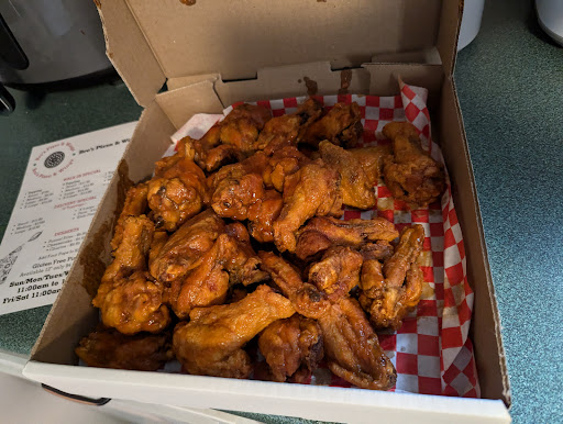 Photo of Bro's Pizza & Wings - 429 Glendale Ave, St. Catharines, ON L2P 3Y1